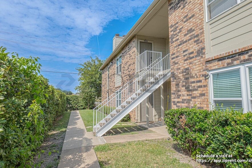 Building Photo - 2200 E Trinity Mls Rd