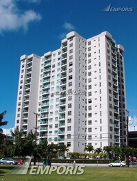 Building Photo - 1448 Young St