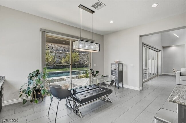 Building Photo - 11 Grand Masters Dr