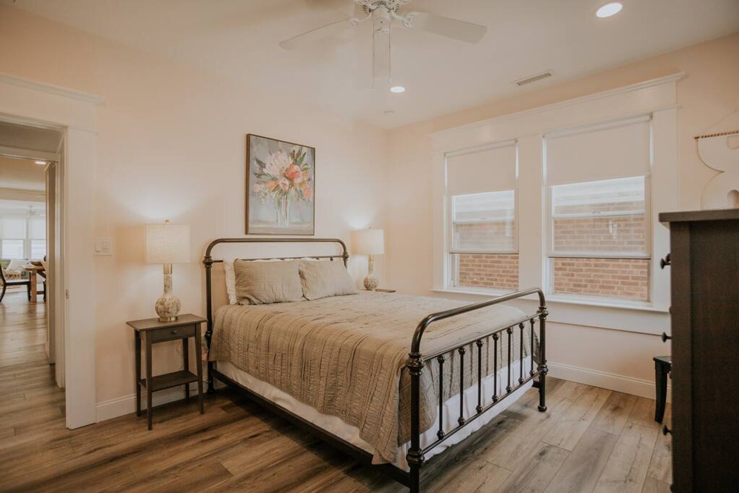 Building Photo - 3 S Surrey Ave