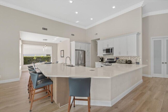 Building Photo - 4841 Exeter Estate Ln