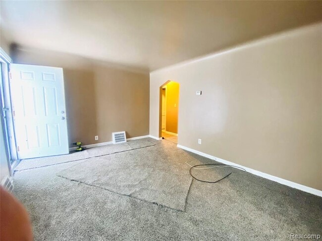 Building Photo - 15228 Lappin St