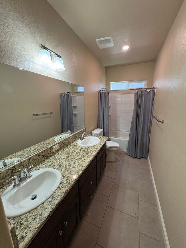 Building Photo - Lennar built home, coming soon!
