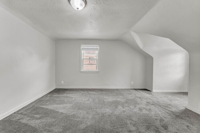 Building Photo - 936 Elbon Rd