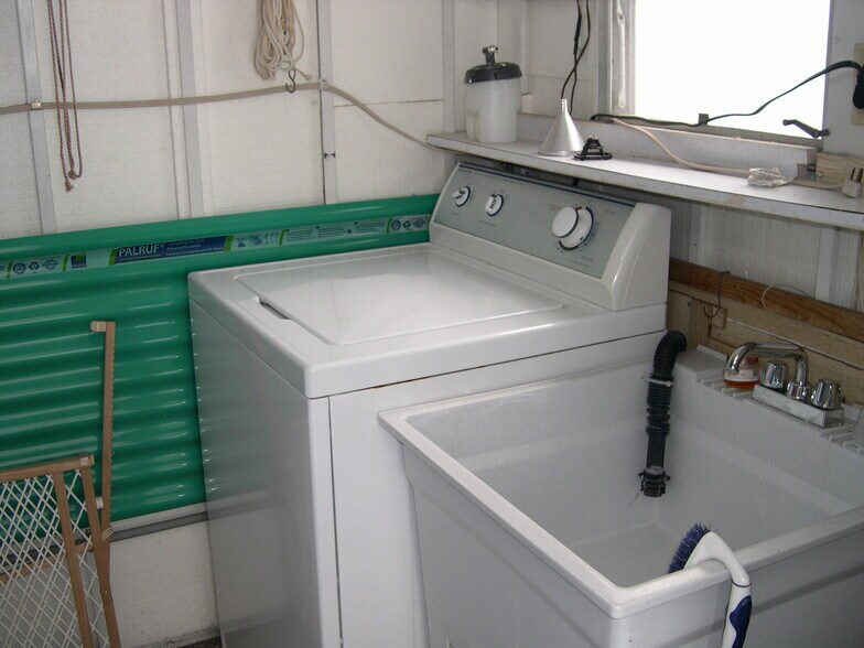 Building Photo - 4214 Boulder Dr