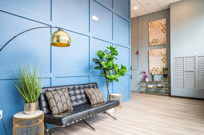 Building Photo - 542 Boulevard NE