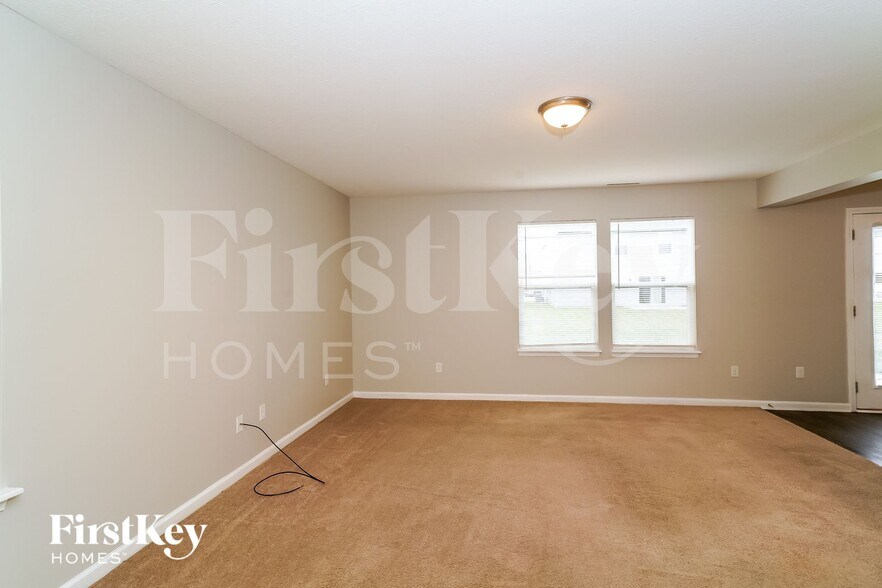 Building Photo - 8123 Fisher Bend Dr