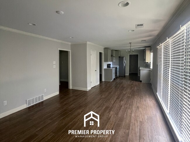 Building Photo - Executive 4BR Estate in Dogwood Trails | Houston High Schools & Designer Finishes