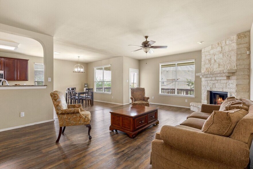 Building Photo - 5830 Palmetto Way