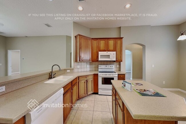 Building Photo - 1033 Dunstable Ln