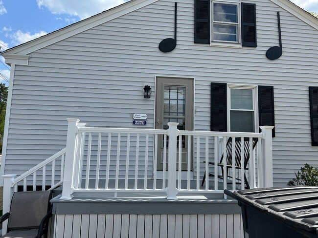 Building Photo - 30 Stanwood St