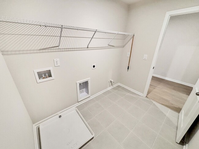 Building Photo - Brand New Build! Kennesaw 3BR/2.5BA