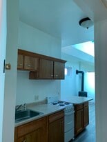 Building Photo - 40 Main St