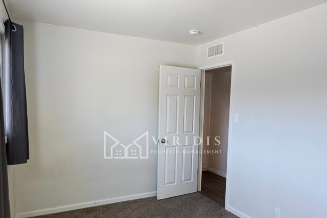 Building Photo - 2312 Castro Ln