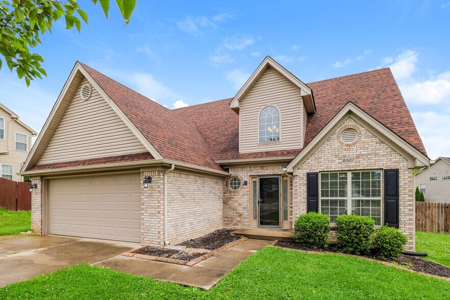 Building Photo - 8507 Bucking Trail Ct