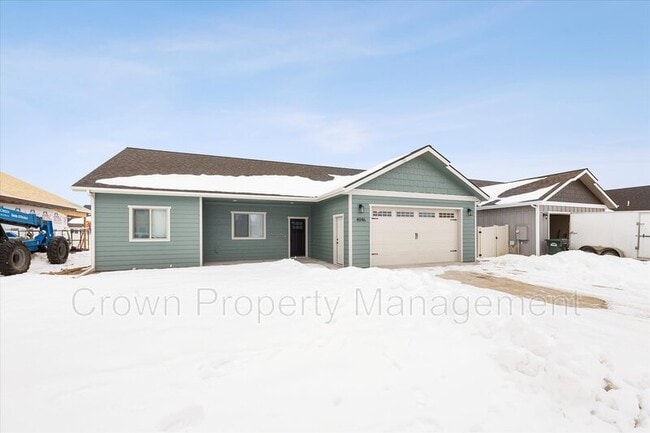 Building Photo - 4046 Snowberry Ave