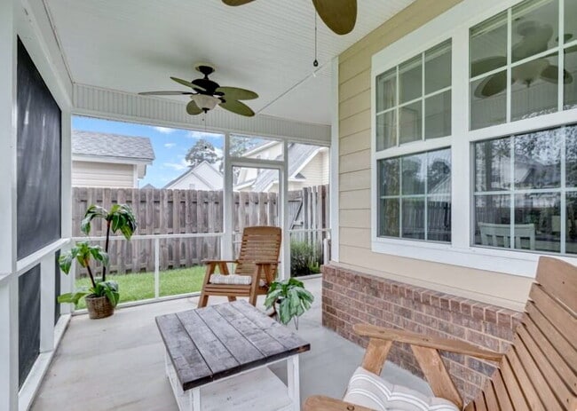 Building Photo - Spacious Ranch in the center of Richmond Hill