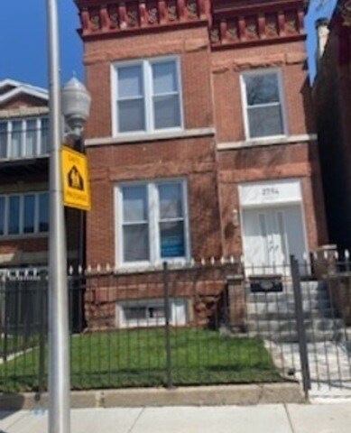 Building Photo - 2714 W Polk St