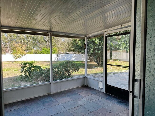 Building Photo - 5544 Fischer Dr