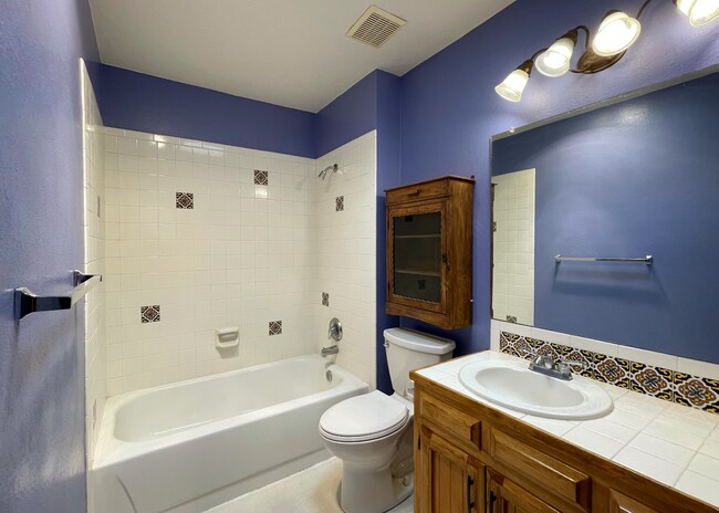 Building Photo - 1876 Brillante Ln