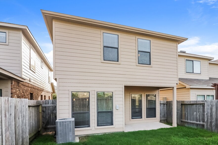 Building Photo - 6622 Honey Harvest Ln