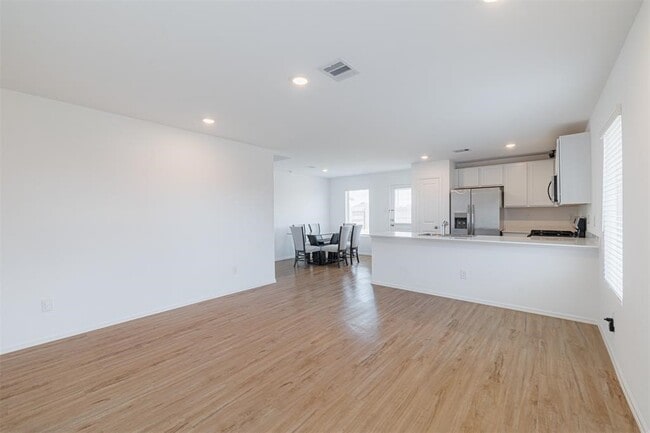 Building Photo - 3110 Spanish Oak Ln