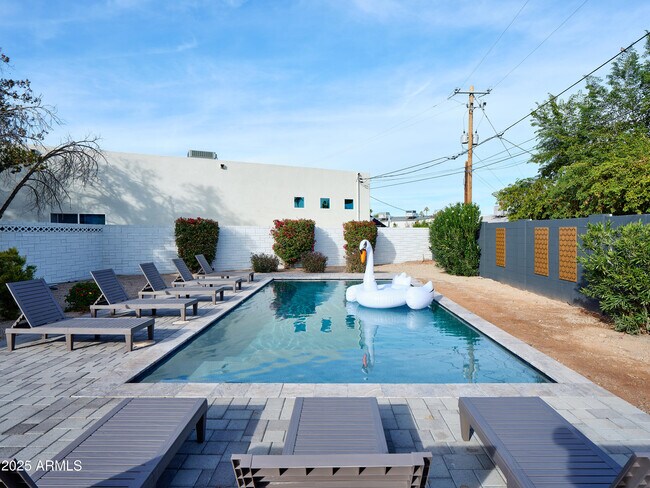 Building Photo - 4535 N 75th Pl