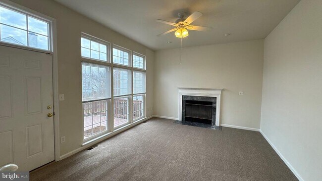 Building Photo - 19700 Crystal View Ct