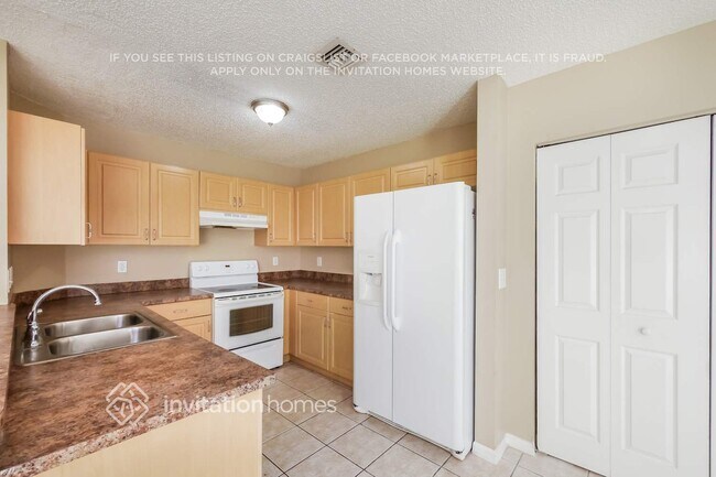 Building Photo - 620 208th Cir