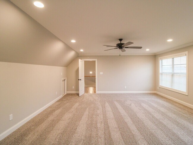 Building Photo - Beautiful two story home at Whispering Pines!