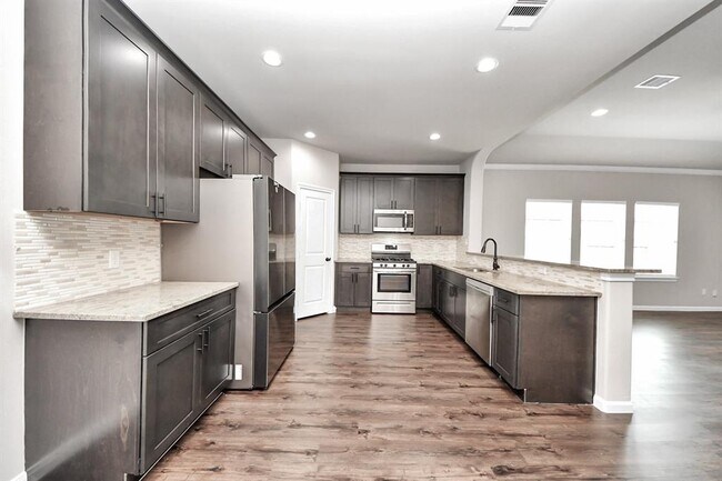 Building Photo - 314 Carlos Leal Dr