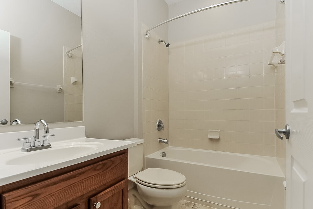 Building Photo - 915 Parker Den Dr