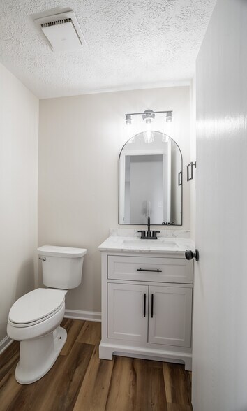 Building Photo - 8759 Mardi Gras Dr