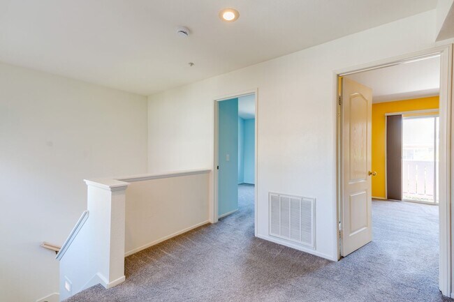 Building Photo - 3-bedroom, 2.5-bath condo nestled in the prestigious Terra Vista community of Rancho Cucamonga
