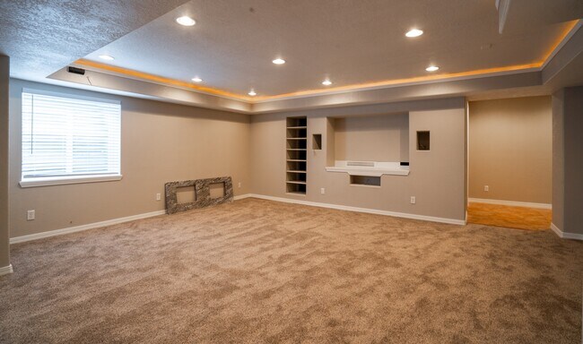 Building Photo - 5704 Huerfano Dr