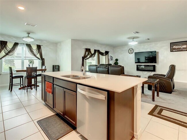 Building Photo - 30344 Marquette Ave