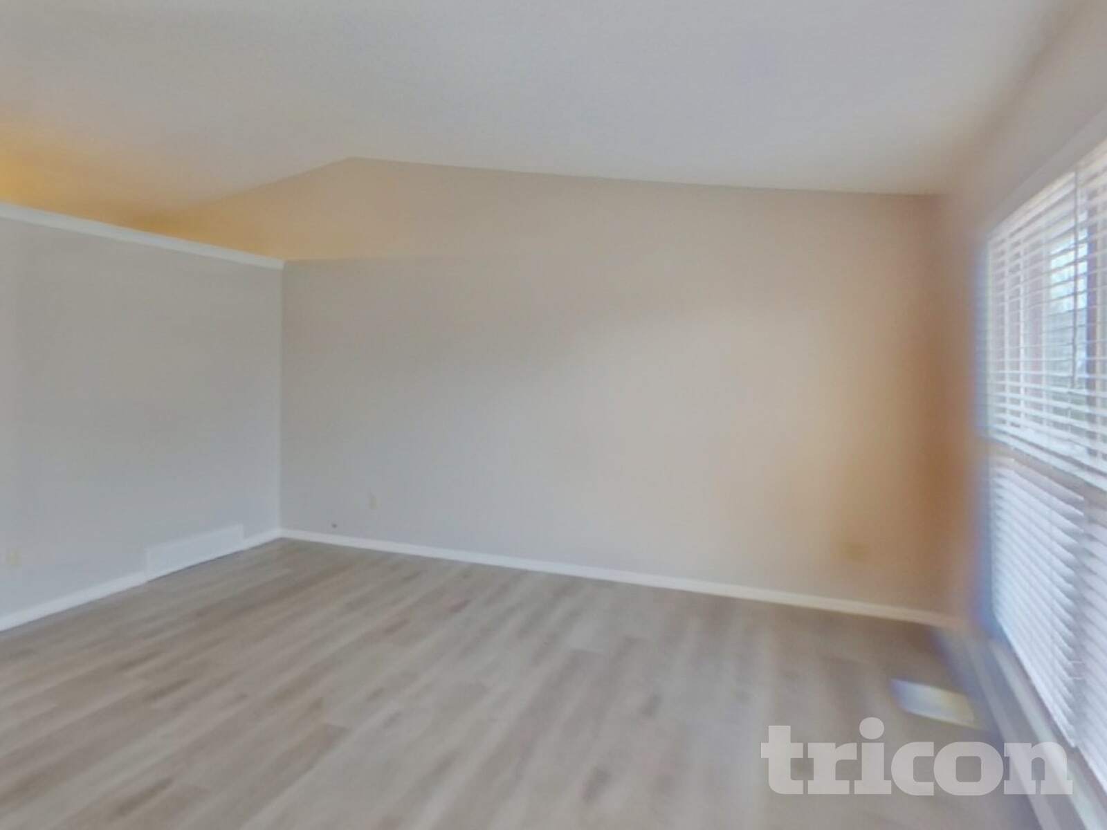 Building Photo - 6669 Gambol Quail Dr E