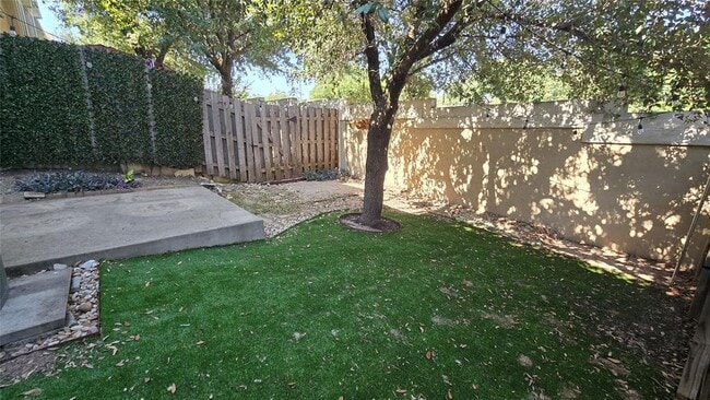Building Photo - 3300 Forest Creek Dr