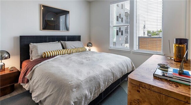 Building Photo - 5902 Westminster Dr