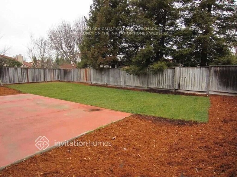 Building Photo - 2947 Filbert St