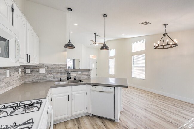 Building Photo - 1712 Pinion Mesa Ct