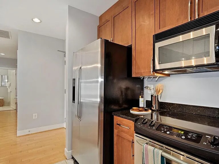 Building Photo - 4101 Albemarle St NW