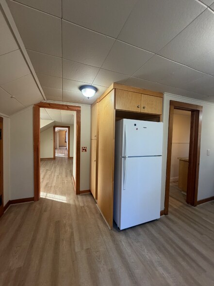 Building Photo - 190 Hoskins Rd