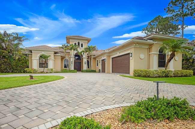 Building Photo - 18337 SE Old Trail Dr W