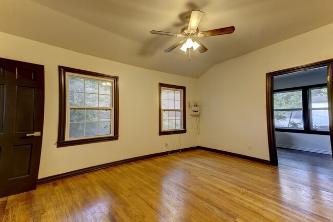 Building Photo - 6749 Fortune Rd