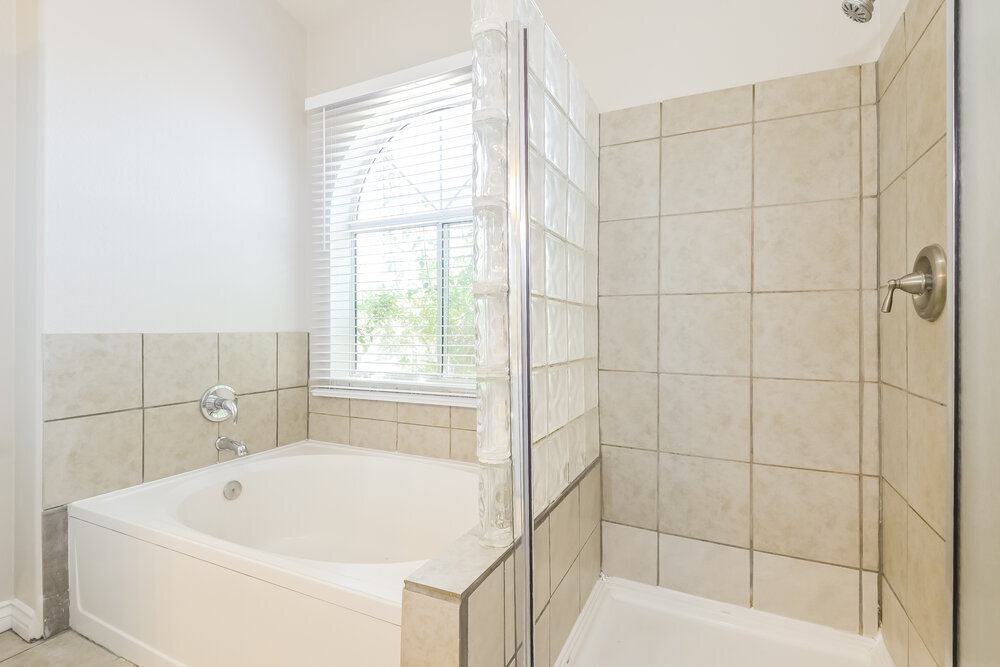 Building Photo - 9940 E Paseo San Bruno