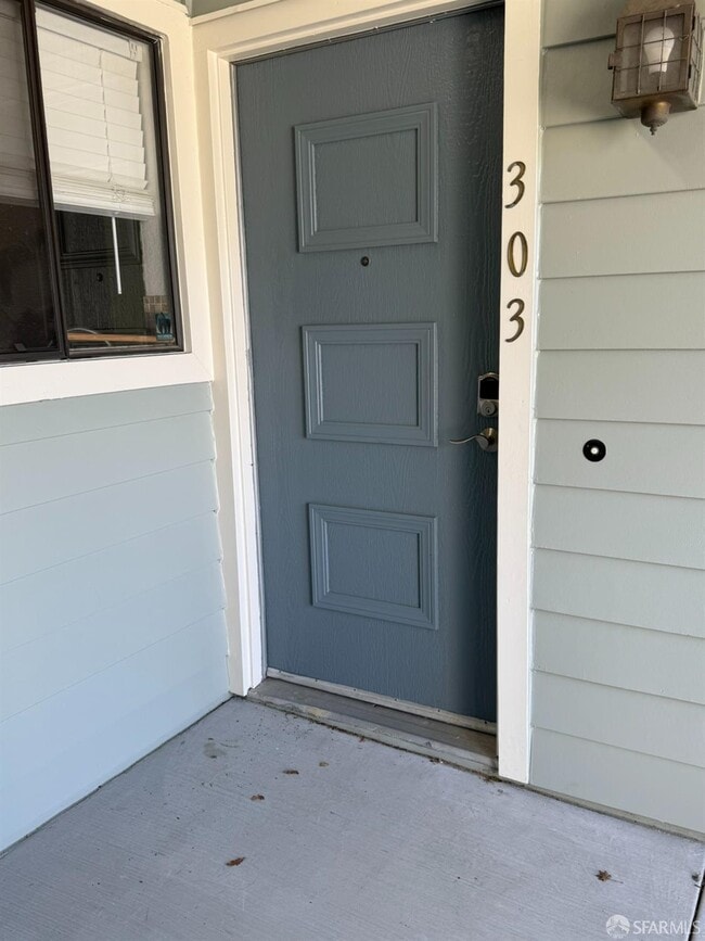 Building Photo - 3660 Knollwood Terrace