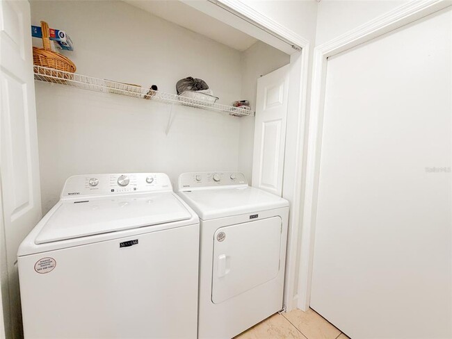 Building Photo - 1300 Carey Glen Cir