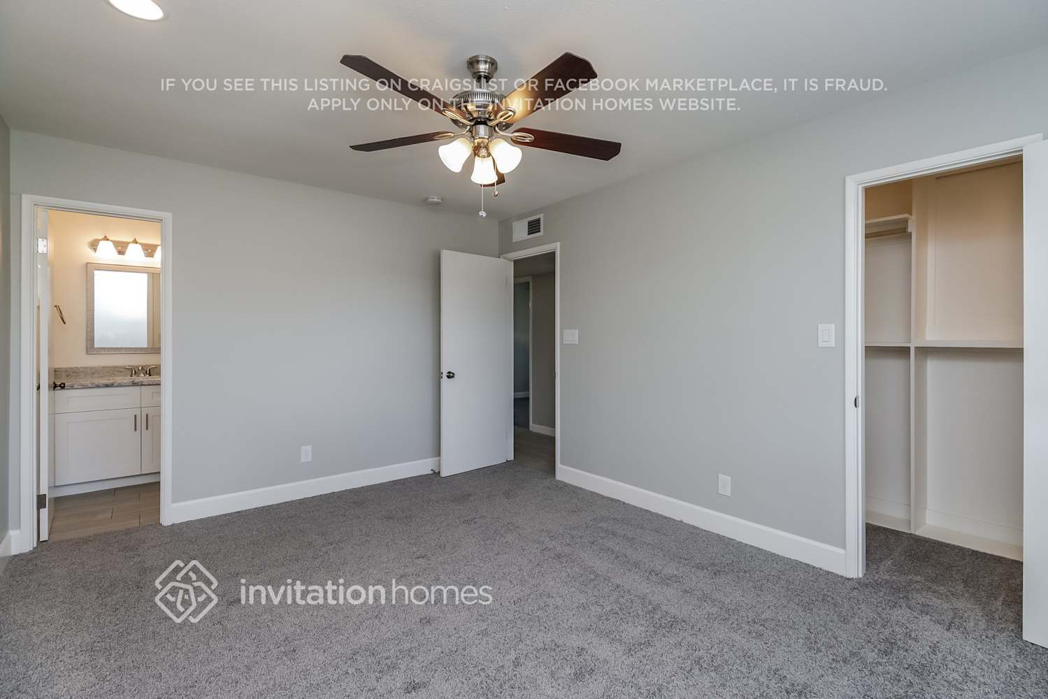 Building Photo - 1140 E Malibu Dr