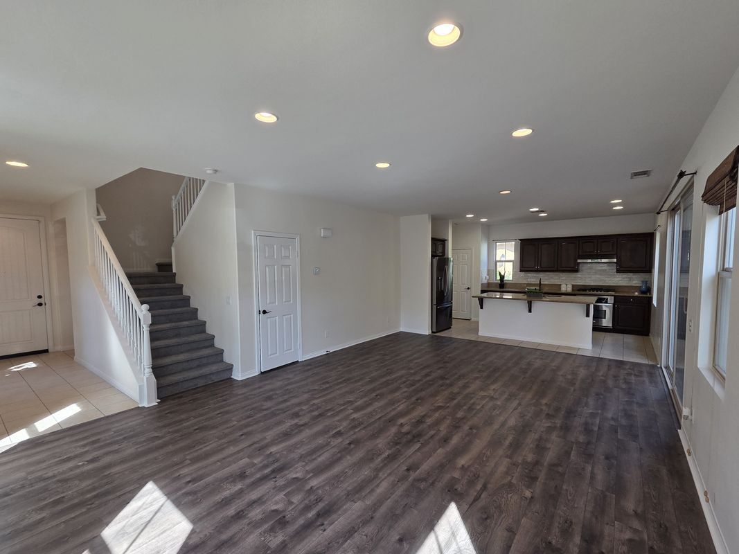 Building Photo - 60 Keepsake
